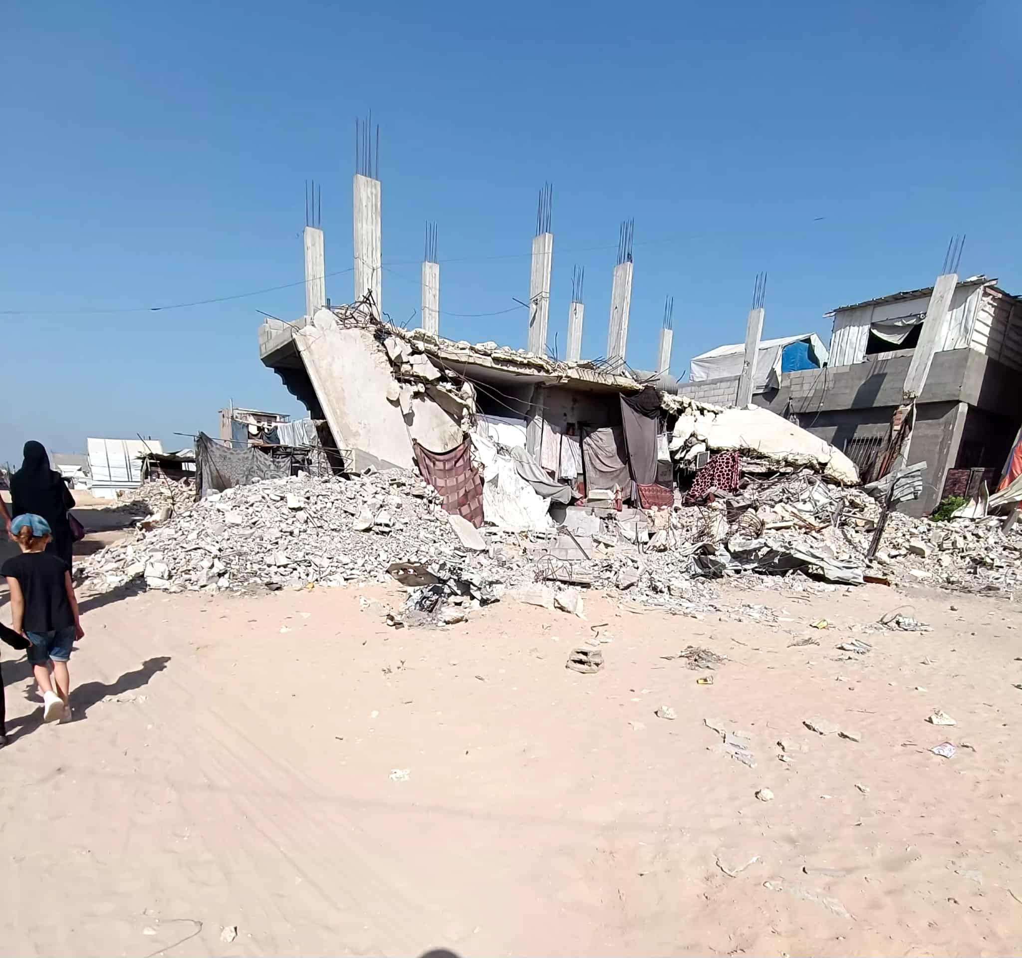 2025 年9月29日（月）